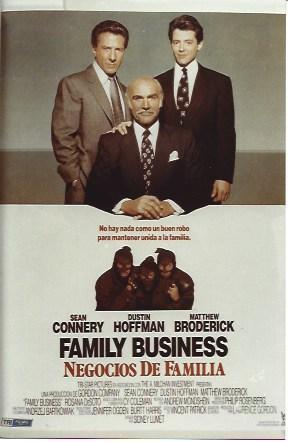POSTAL A6155: Family Business (Negocios de familia)