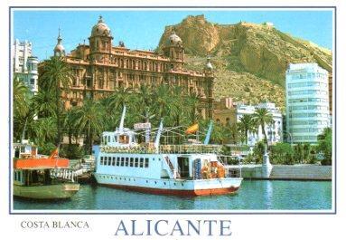 POSTAL PV09586: Detalle del puerto de Alicante al fondo Castillo