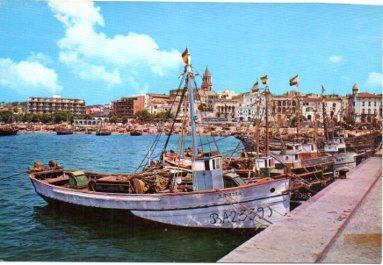 POSTAL PV09584: Barcas de pescadores en Palamos, Gerona