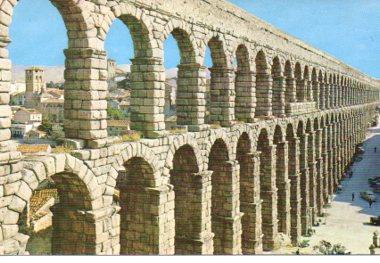 POSTAL PV09534: Acueducto de Segovia perspectiva