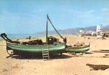 POSTAL PV09533: Barca en la Playa de Castelldefels, Barcelona