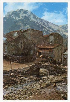 POSTAL PV09666: Pueblo de Sotres, Picos de Europa
