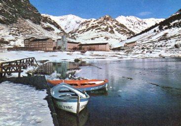 POSTAL PV09697: Embarcadero y panoramica del Santuario de Nuria