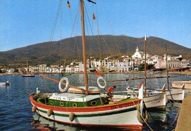 POSTAL PV09346: Barca de pesca en Cadaques