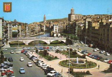 POSTAL PV09343: Vista parcial i Plaça de Catalunya, Girona