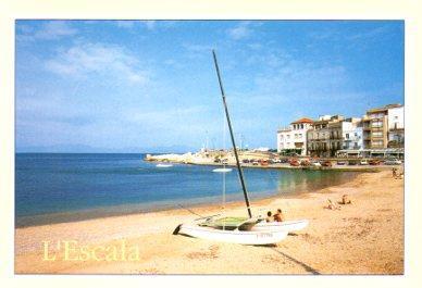 POSTAL PV09380: Catamaran en la playa de La Escala