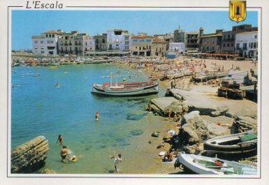 POSTAL PV09428: Bañistas en la playa de L'Escala, Costa Brava