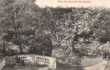 POSTAL PV09887: Balneario de Ntra. Sra. De las Mercedes cerca de Figueras, vista del parque