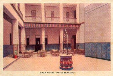 POSTAL PV09741: Patio español del Gran Hotel en Camaguey, Cuba