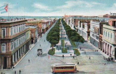 POSTAL PV09739: Avenida Prado en La Habana