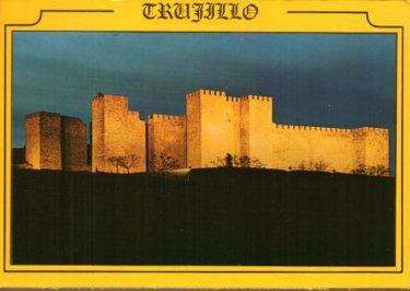 POSTAL PV10217: El Castillo de noche de Trujillo, Caceres