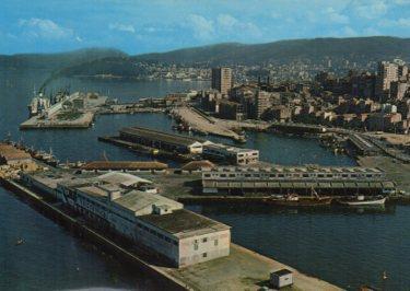 POSTAL PV10224: Puerto de Bouzas en Vigo, vista aerea