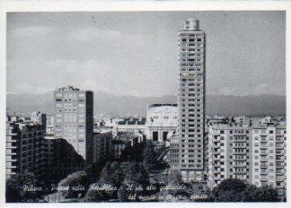 POSTAL PV10368: Milano, Piazza della Republica Il grattacielo