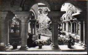 POSTAL PV10331: Monasterio de Montserrat. Detalle del claustro