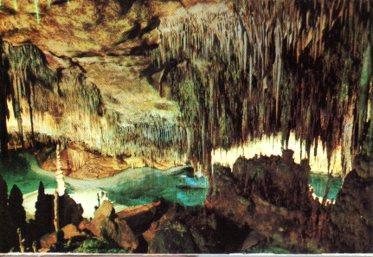 POSTAL PV10185: Cuevas del Drach en Mallorca. Castillo en ruinas