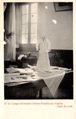 POSTAL PV10016: Clase de corte en Colegio de Nuestra Señora en Calella
