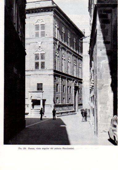 LAMINA V41230: Palacio Piccolomini vista angular, Siena