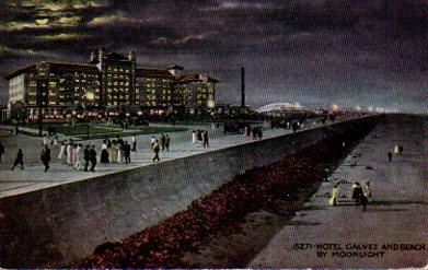 POSTAL PV10824: Hotel Galvez and Beach bu moonlight