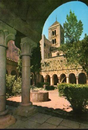 POSTAL PV11068: Claustro y Torre del Monasterio de Sta. Maria de Vilabertran
