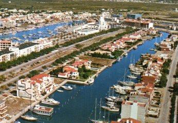 POSTAL PV10513: Empuriabrava detalle de los canales