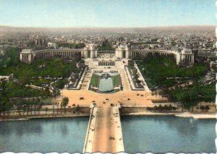 POSTAL PV10418: Le Palais de Chaillot, Paris