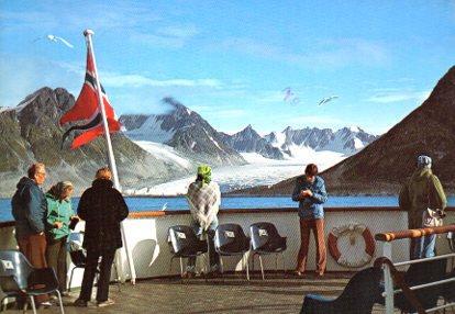 POSTAL PV11655: The express coastal liner in the Magdalene Fiord, Norway