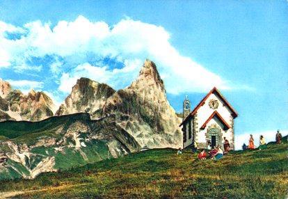POSTAL PV11661: Iglesia en un valle