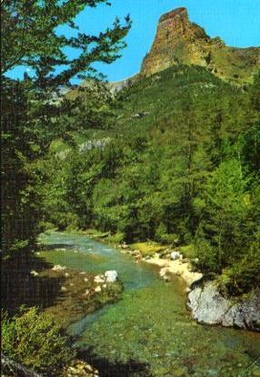 POSTAL PV11666: Tozal del Mallo y Rio Arazas, Parque Nacional de Ordesa