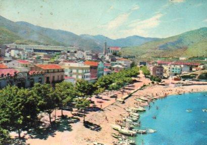 POSTAL PV11594: Playa y poblacion de Port Bou