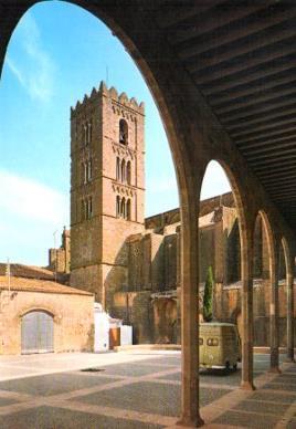 POSTAL PV11819: Iglesia de Castello de Ampurias