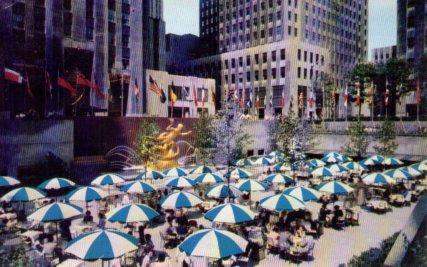 POSTAL PV11252: Rockefeller Center and Lower Plaza, New York