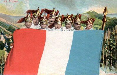 POSTAL PV11121: Niños con bandera de Francia, 1º Guerra Mundial
