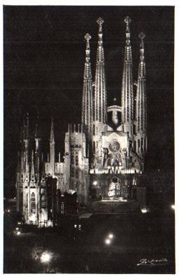 POSTAL PV11127: Vista nocturna Sagrada Familia en BArcelona