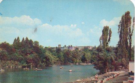 POSTAL PV11103: Lago y Castillo de Chapultepec, Mexico