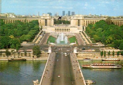 POSTAL PV11343: Le Pont d'Ilena et les Jardins du Trocadero, Paris