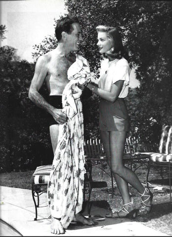 LAMINA 37199: El matrimonio Bogart en la piscina