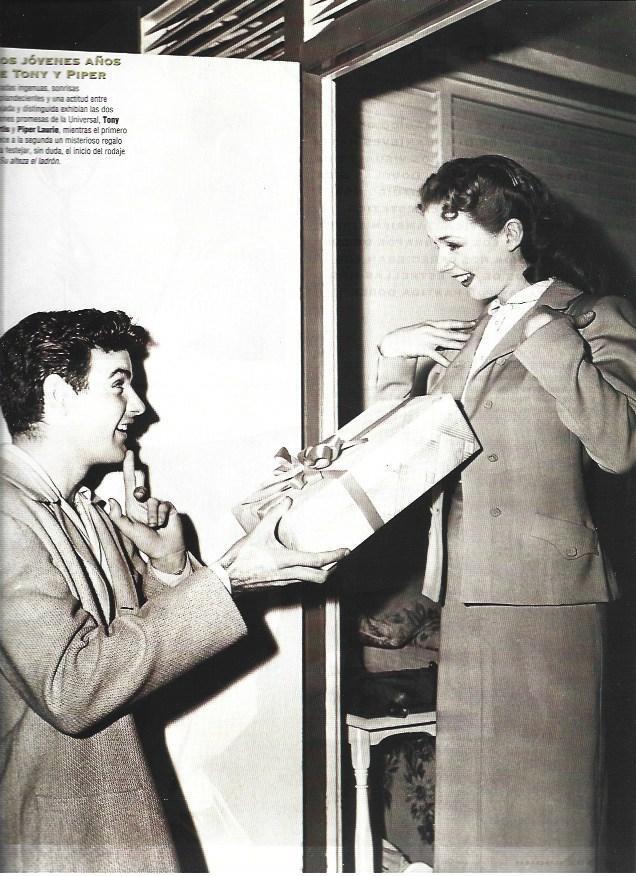 LAMINA 37241: Tony Curtis y Piper Laurie