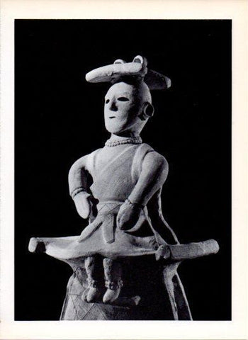 LAMINA V43432: Estatuilla femenica funeraria del siglo VI, Museo de Tokyo
