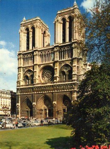 POSTAL PV12269: Paris, Notre Dame