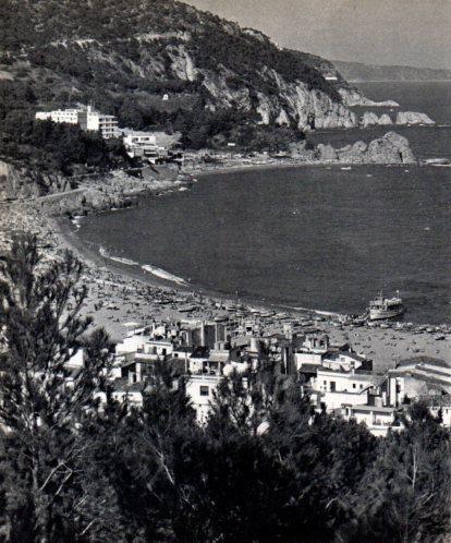 LAMINA V45402: Vista parcial de Tossa de Mar