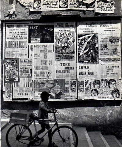 LAMINA V45396: Cartells de publicitat a Girona