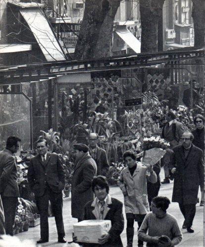 LAMINA V45378: Botigues de flors a Les Rambles, Barcelona
