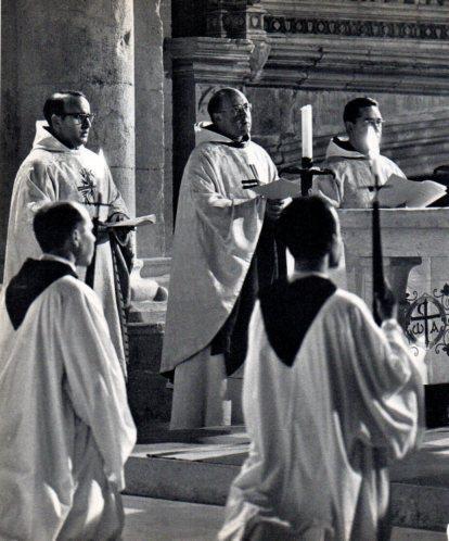 LAMINA V45530: La vida monastica de Poblet