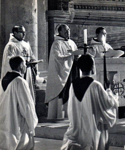 LAMINA V45530: La vida monastica de Poblet