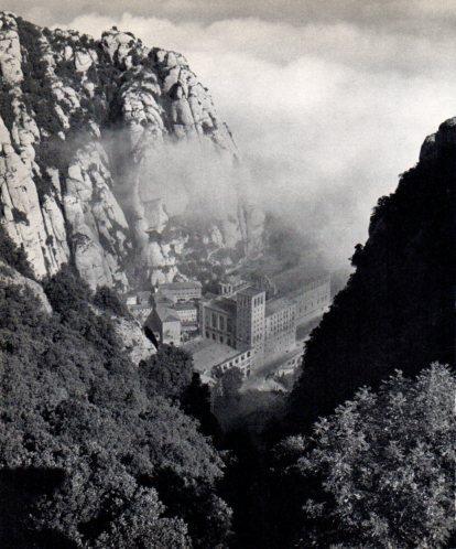 LAMINA V45461: Vista aeria Abadia de Montserrat