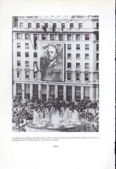 LAMINA V45125: Retrat de Franco a la plaça Catalunya, Barcelona 1964