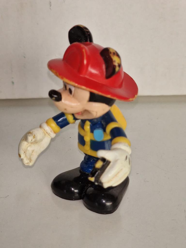 Figura de PVC: Mickey Mouse vestido de bombero. Disney