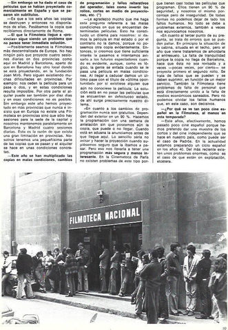 LAMINA 37603: Colas en la Filmoteca Nacional de Madrid