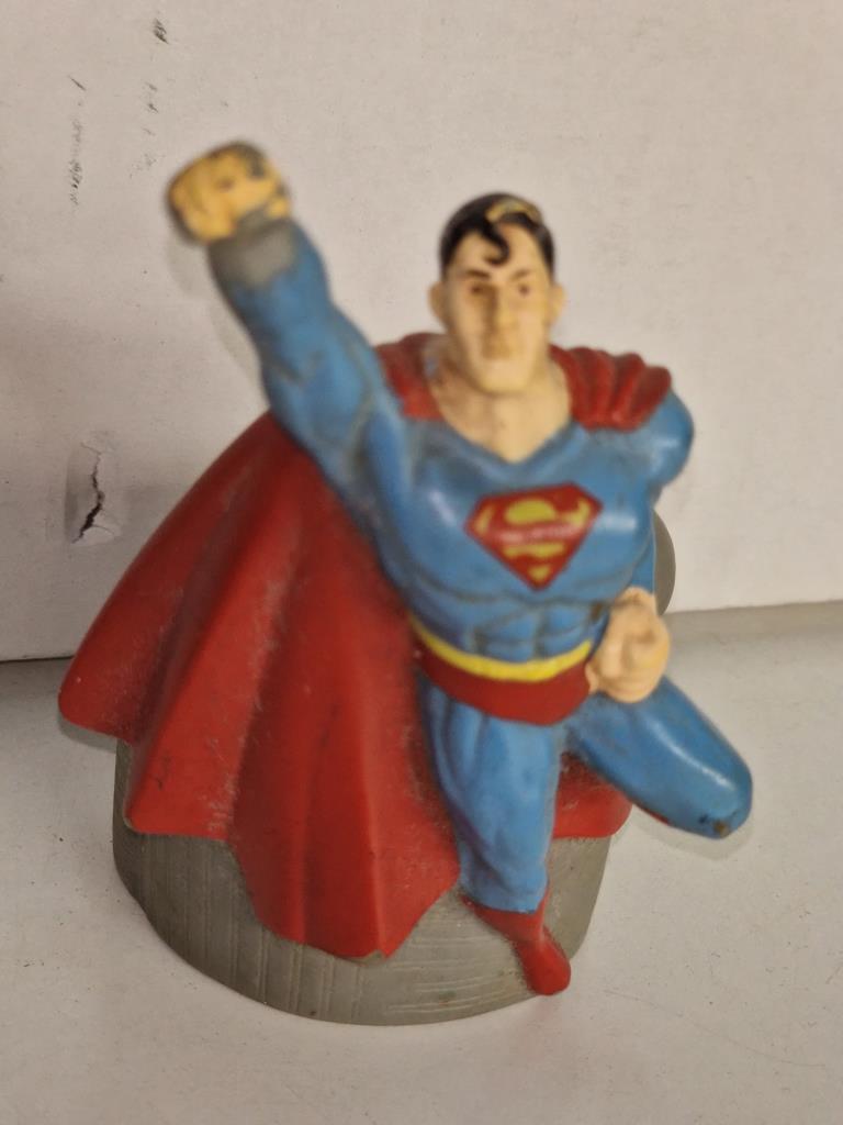 Figura de plástico: Superman con puño alzado