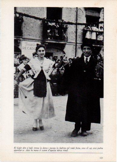 LAMINA V45821: El Galer i la fadrina danzant pels carrers